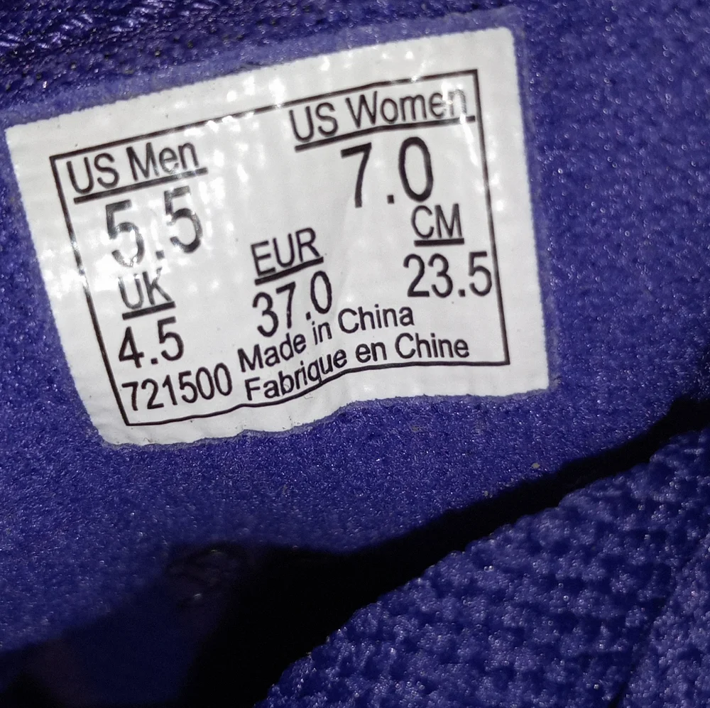 VANS  PURPLE HIGH TOP SNEAKER SIZE - Picture 14 of 15